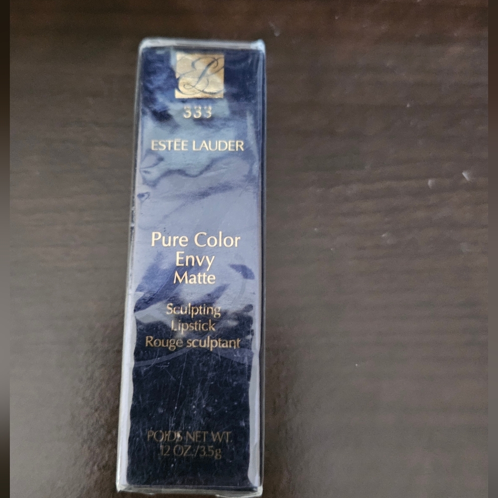 Estee Lauder Pure Color Envy Matte Lipstick In PERSUASIVE